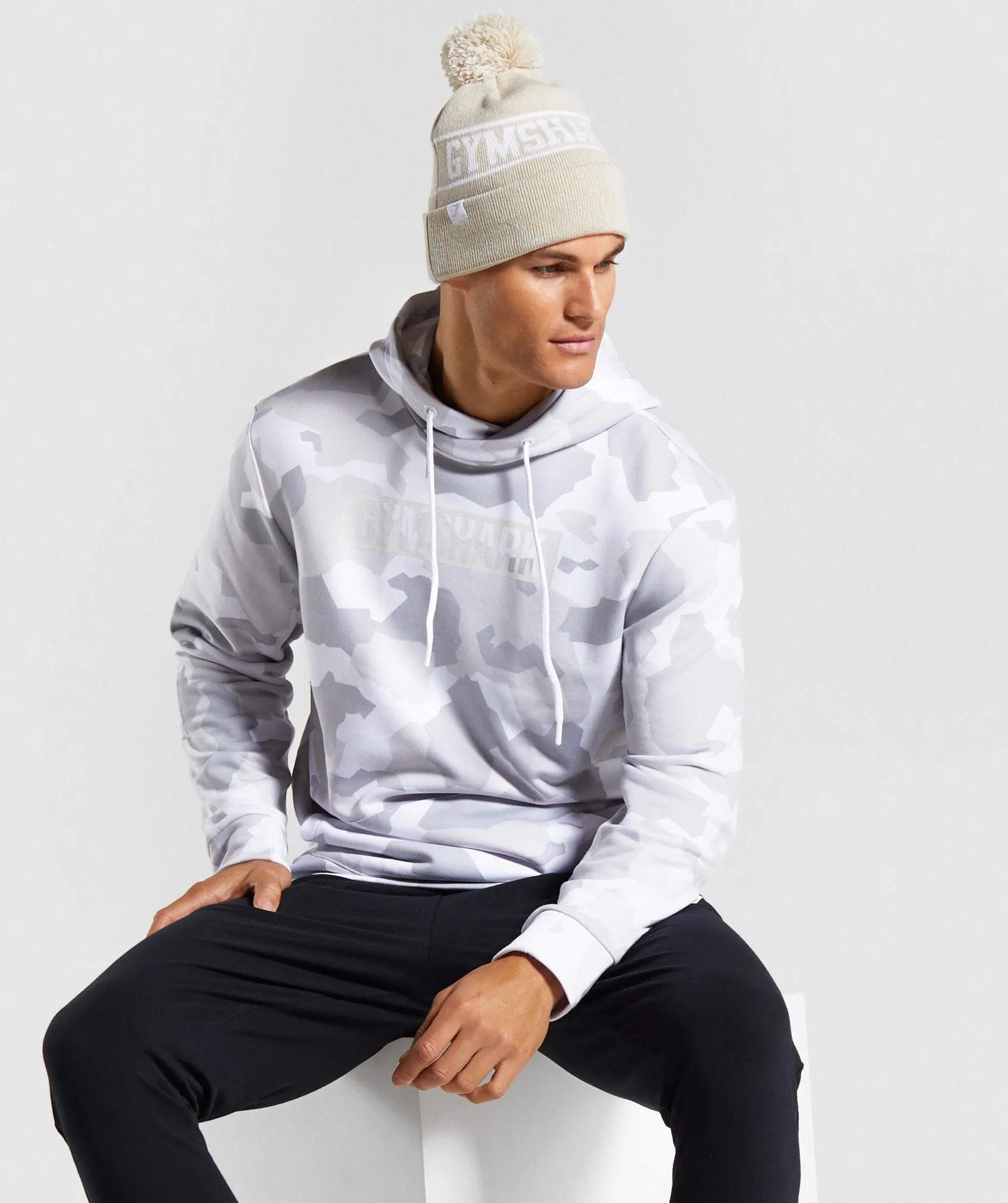 Gymshark New Era GS Tab Beanie - Sand