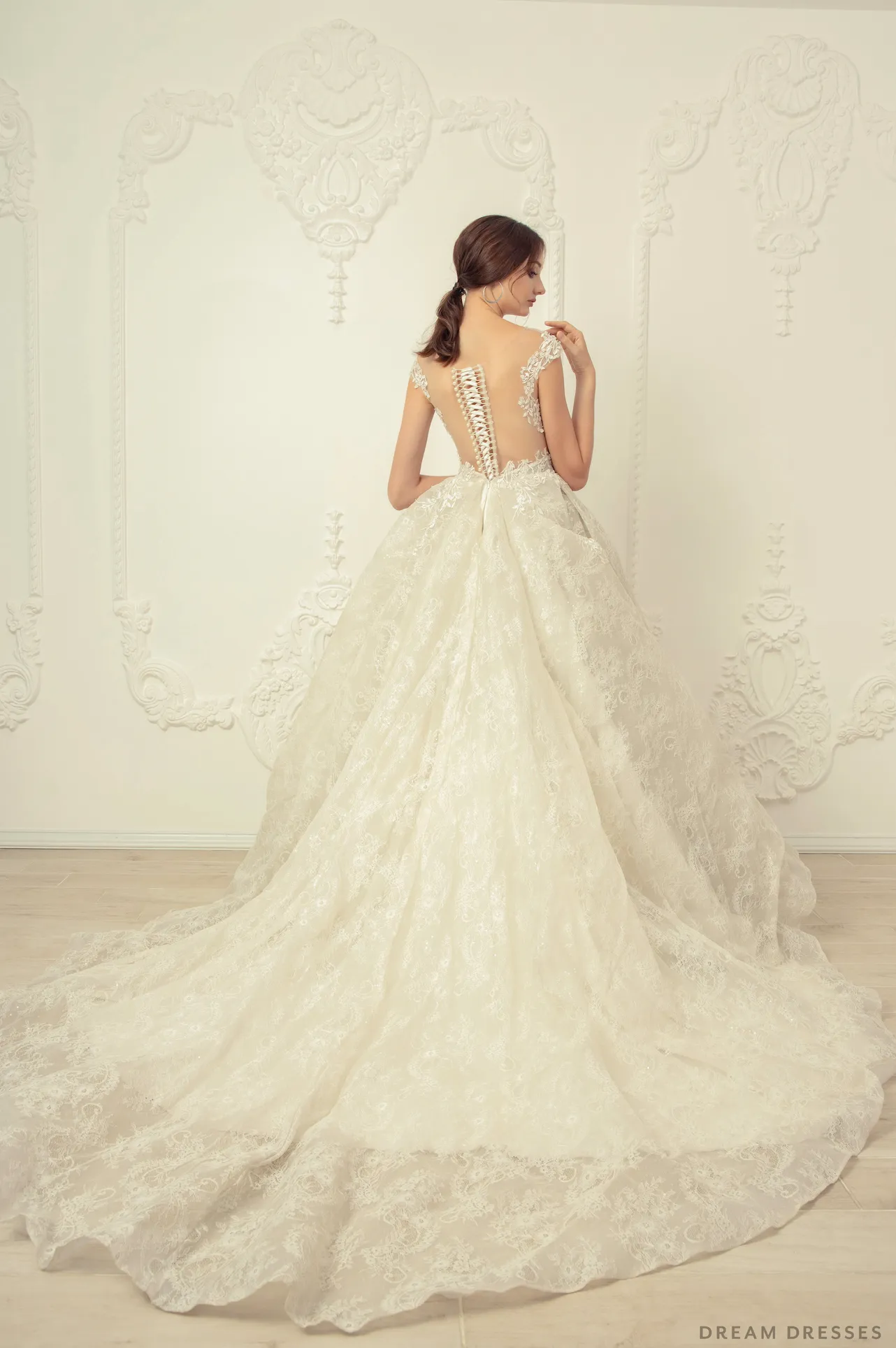 Lace Ball Gown Wedding Dress (#Vallea)