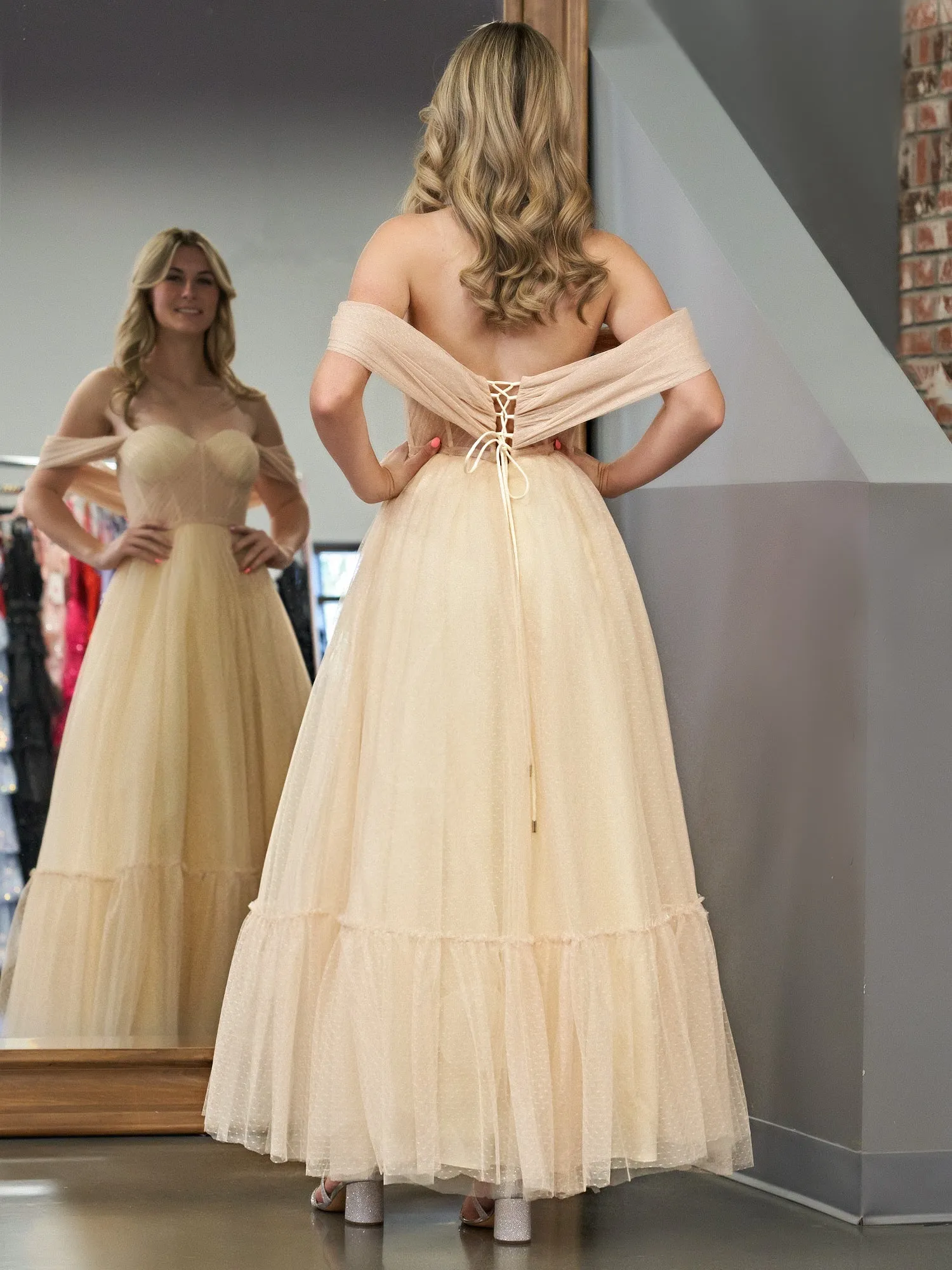 Nova | A-Line Tulle Sweetheart Tea-Length Homecoming Dress